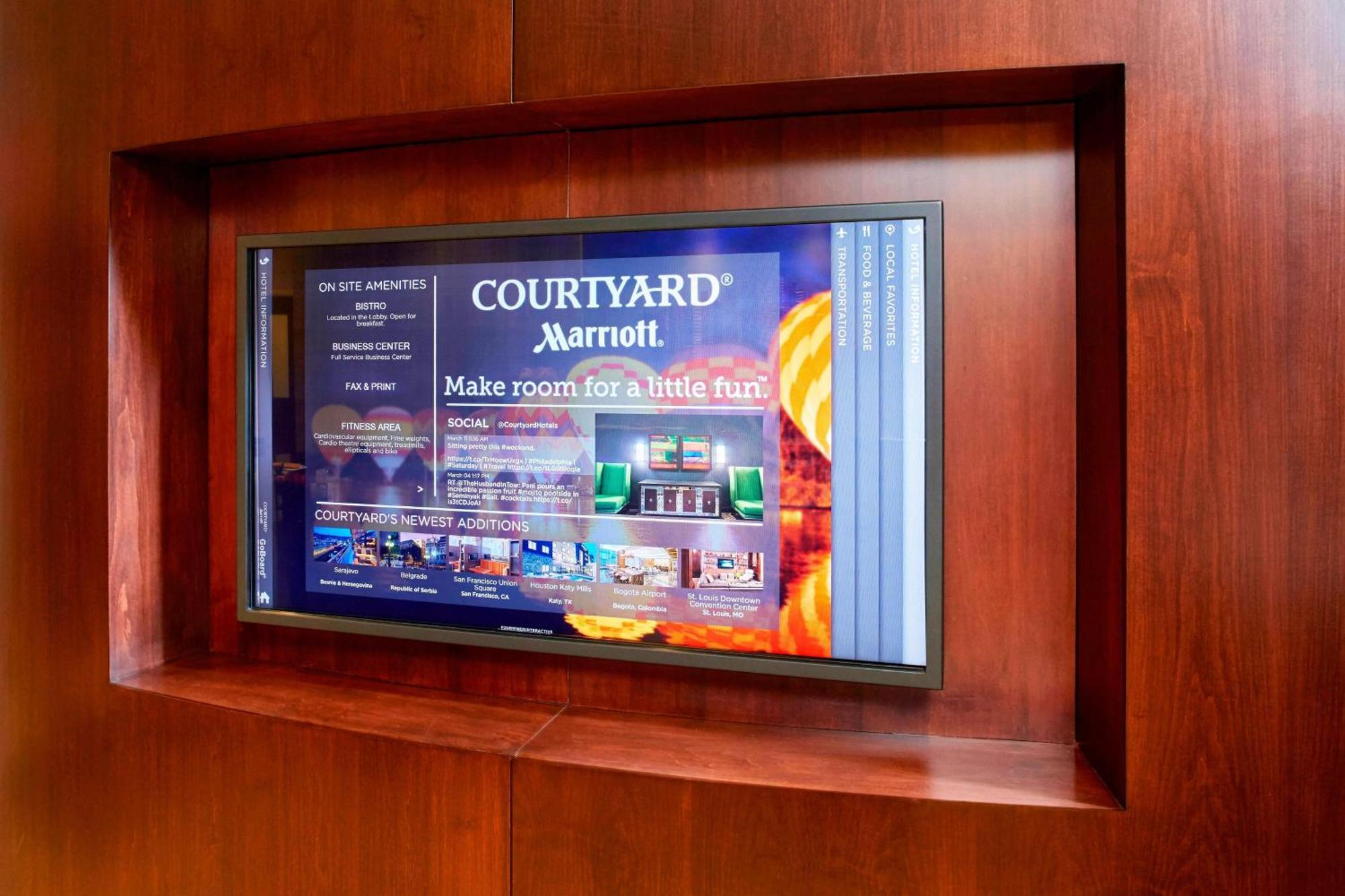 Courtyard Hamilton Hotel Exterior foto